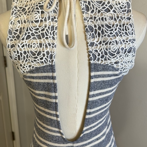 GUESS Maxi Terry Cloth Blue White Striped Lace Dress size S Small Beach Vacation - Picture 4 of 7